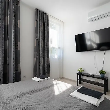 Apartment Bb *